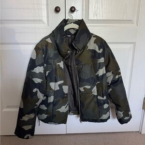 H&M Camouflage Puffer Jacket